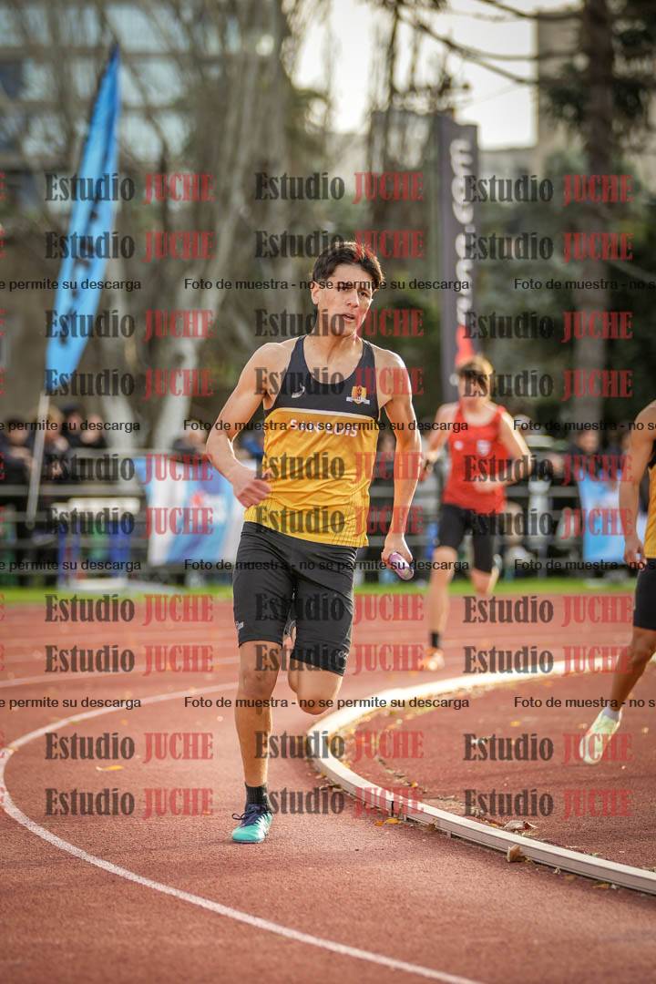 Fotos de las Postas 8x300 m mixta