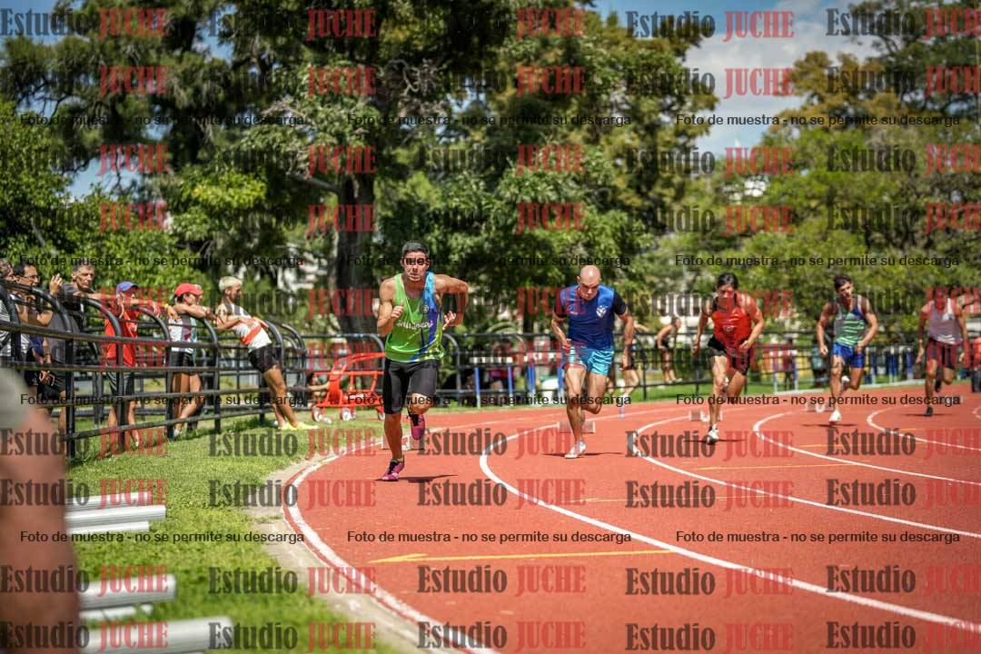 Fotos de los 200 m llanos de varones