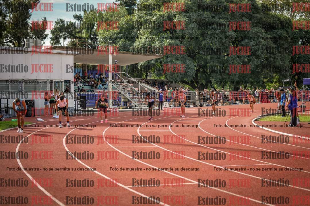 Fotos de los 800 m llanos de varones