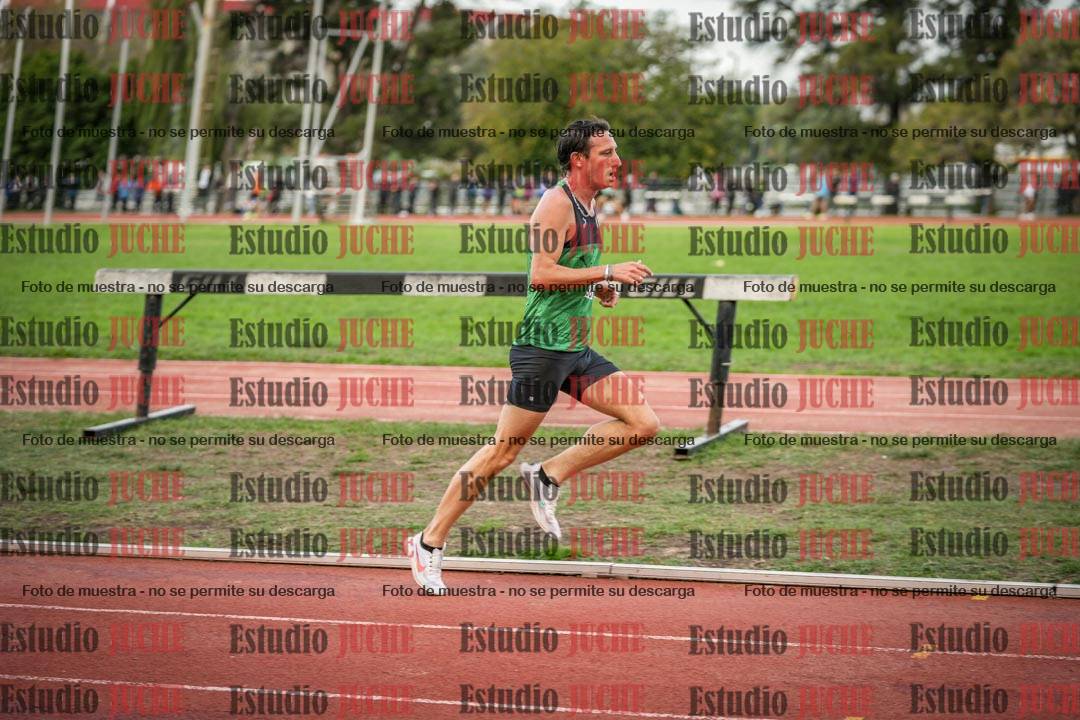 Fotos de los 3000 m llanos de varones
