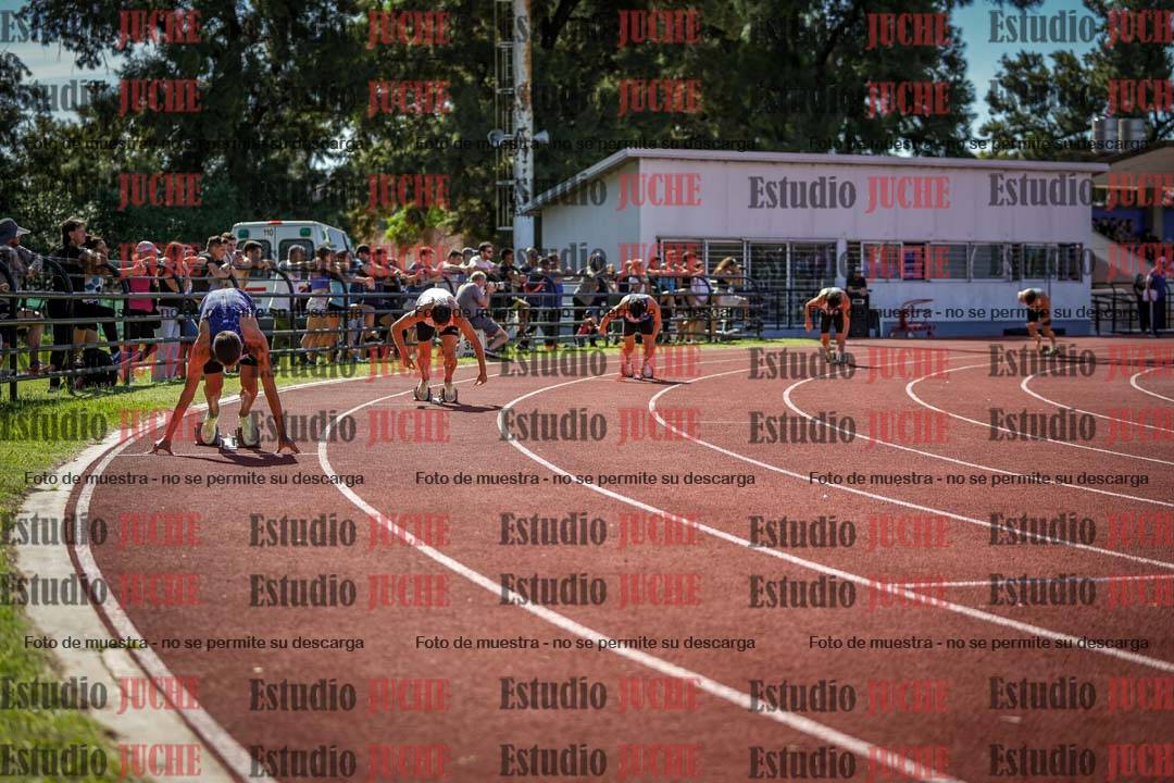 Fotos de los 400 m llanos de varones