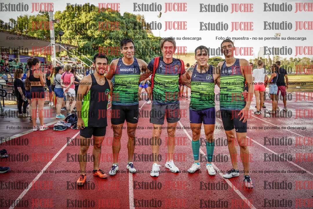 Fotos de algunos podios y extras del torneo