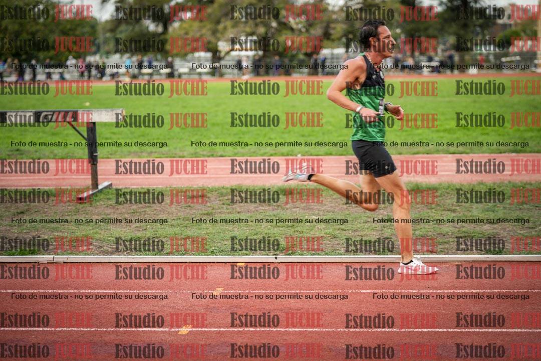 Fotos de los 3000 m llanos de varones