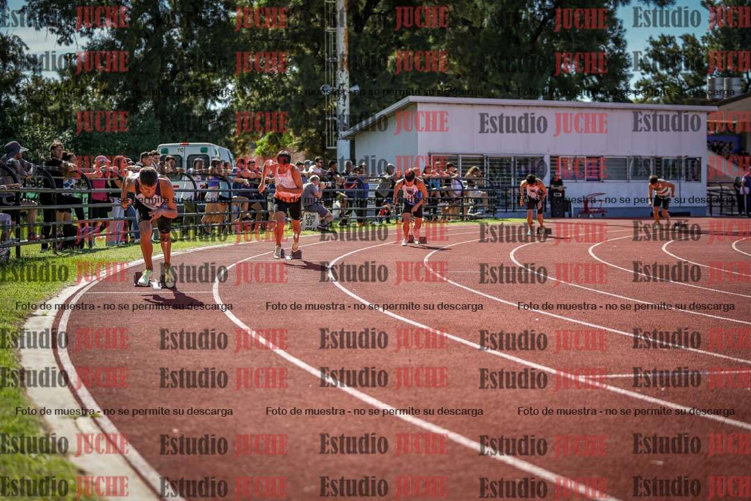 Fotos de los 400 m llanos de varones