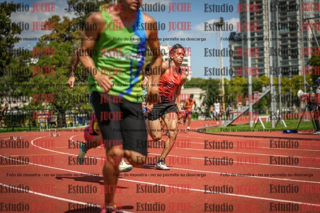 Fotos de los 200 m llanos de varones