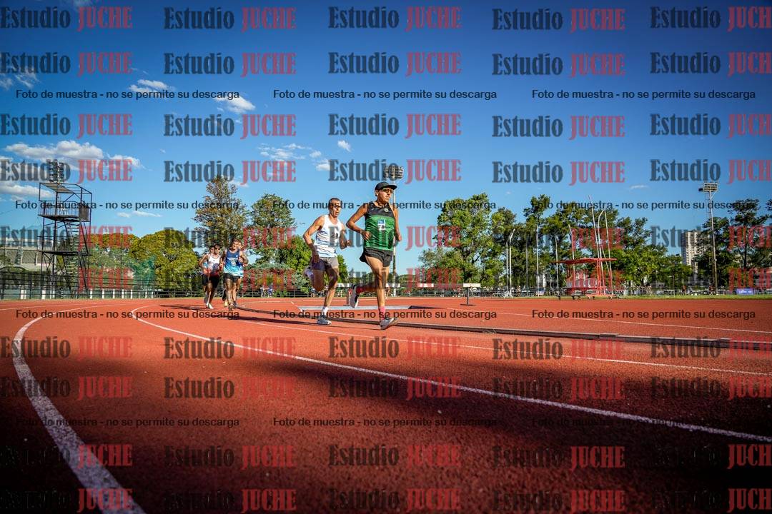 Fotos de los 3000 m llanos de varones