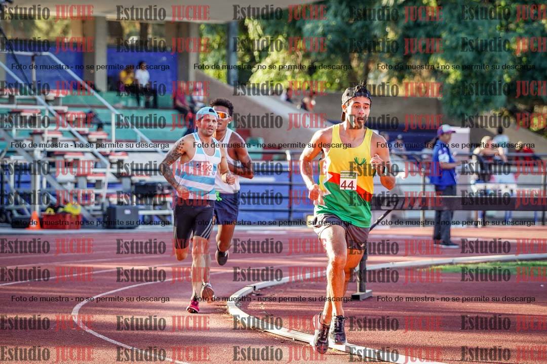Fotos de los 3000 m llanos de varones