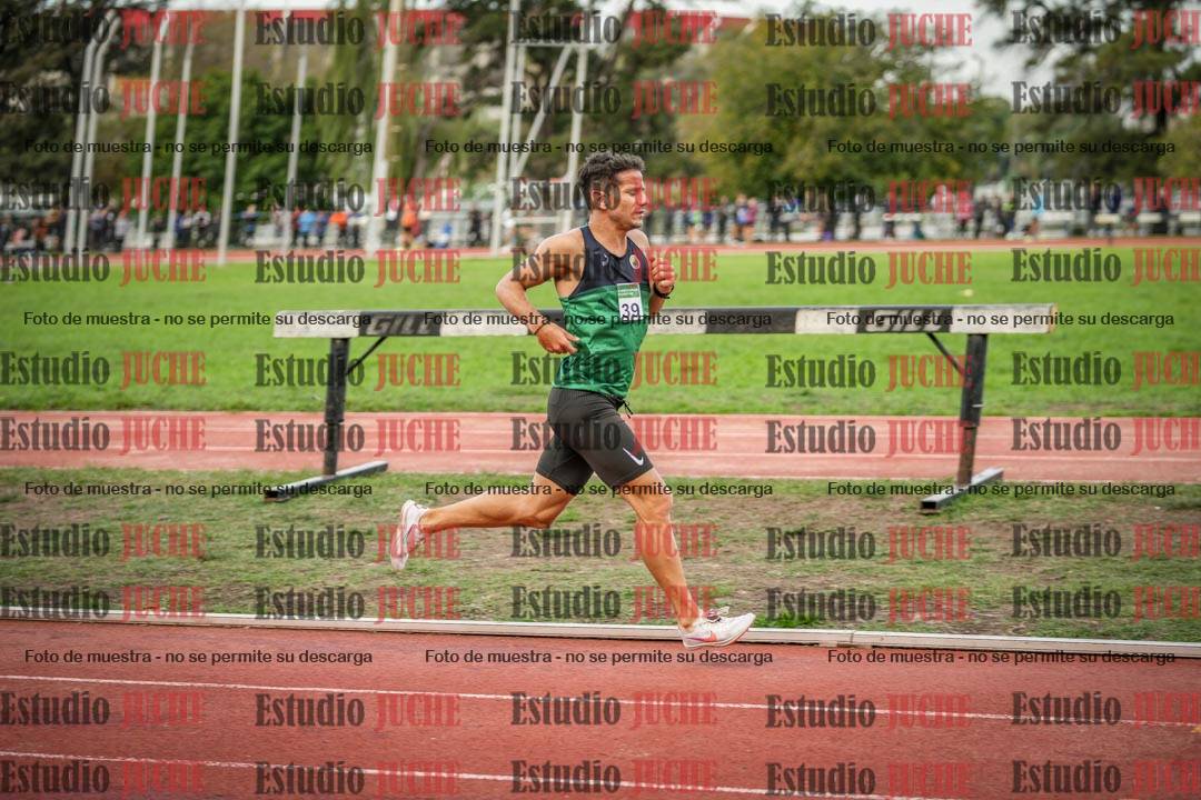 Fotos de los 3000 m llanos de varones