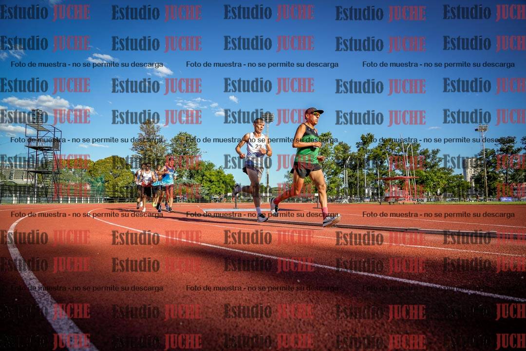Fotos de los 3000 m llanos de varones
