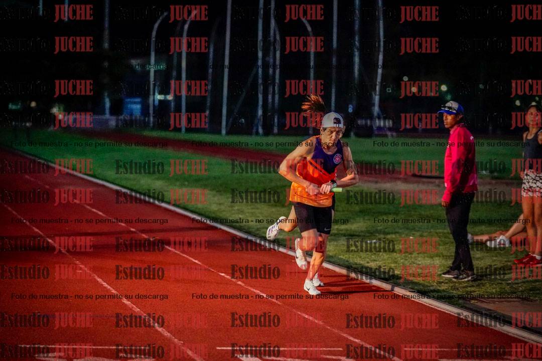 Fotos de las postas 4x400 m mixtas