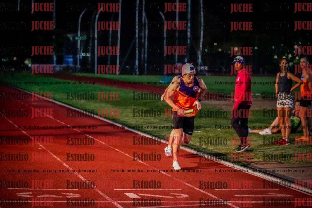 Fotos de las postas 4x400 m mixtas