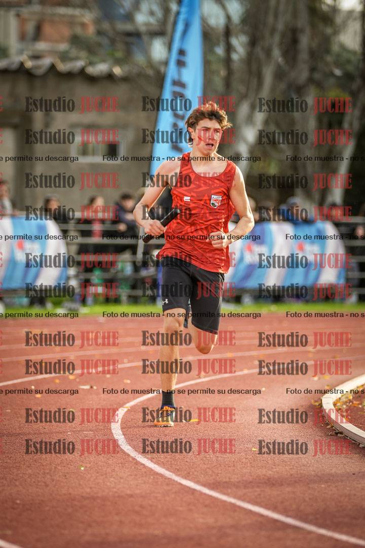 Fotos de las Postas 8x300 m mixta