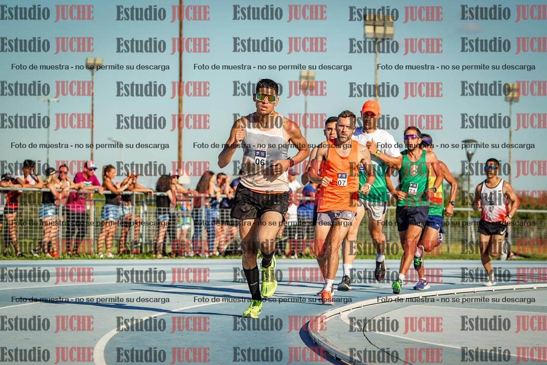 Fotos de los 3000 m llanos de varones