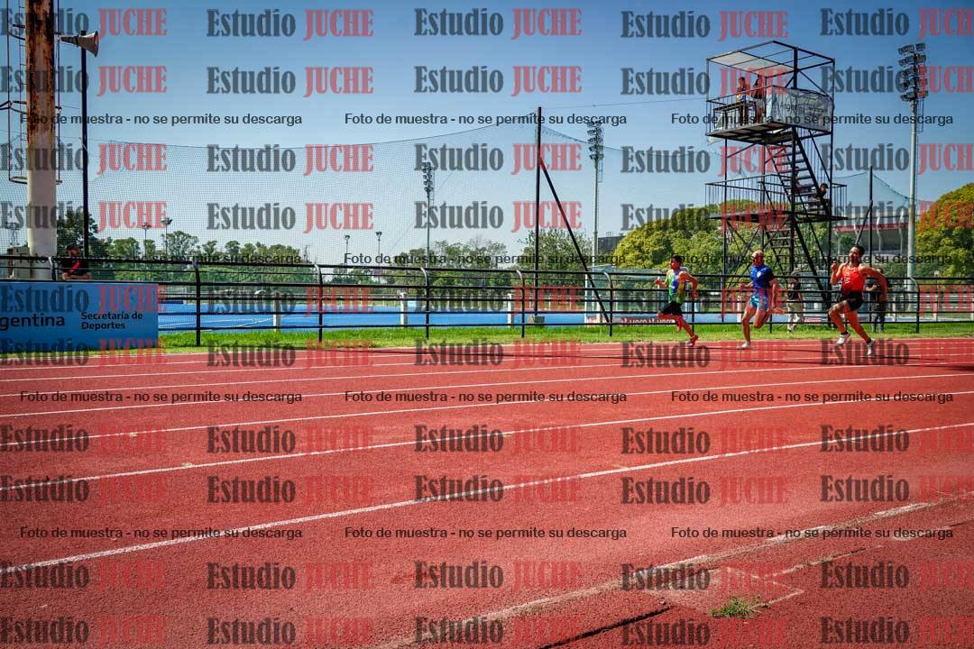 Fotos de los 200 m llanos de varones