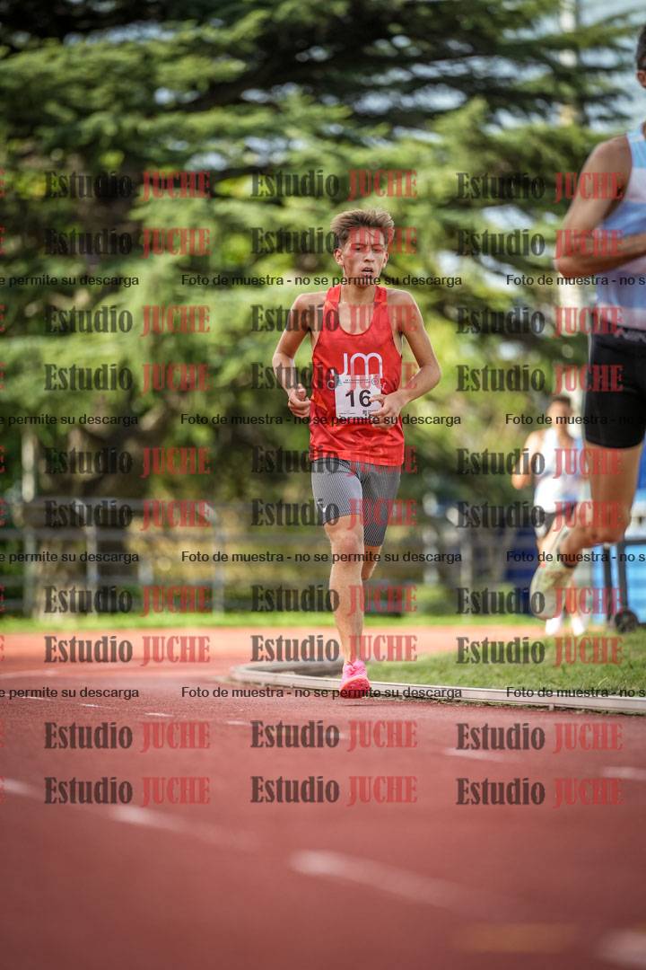 Fotos de los 3000 m llanos de varones