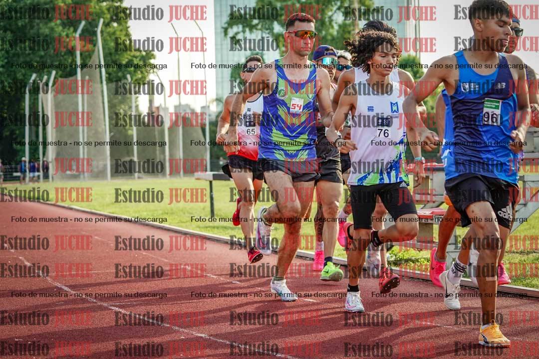 Fotos de los 1500 m llanos de varones
