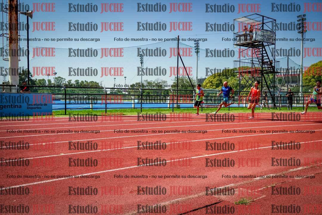 Fotos de los 200 m llanos de varones