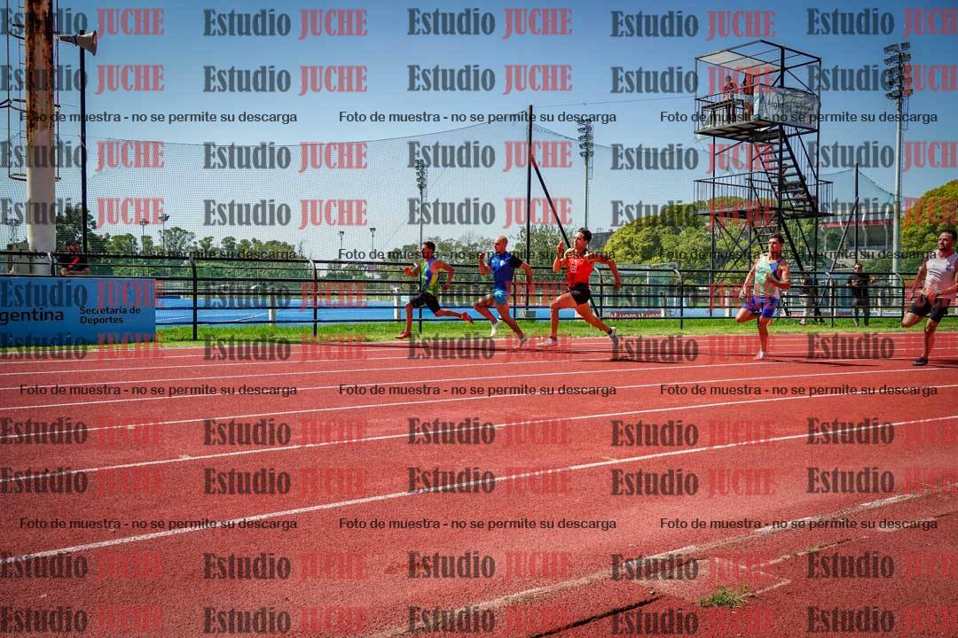 Fotos de los 200 m llanos de varones