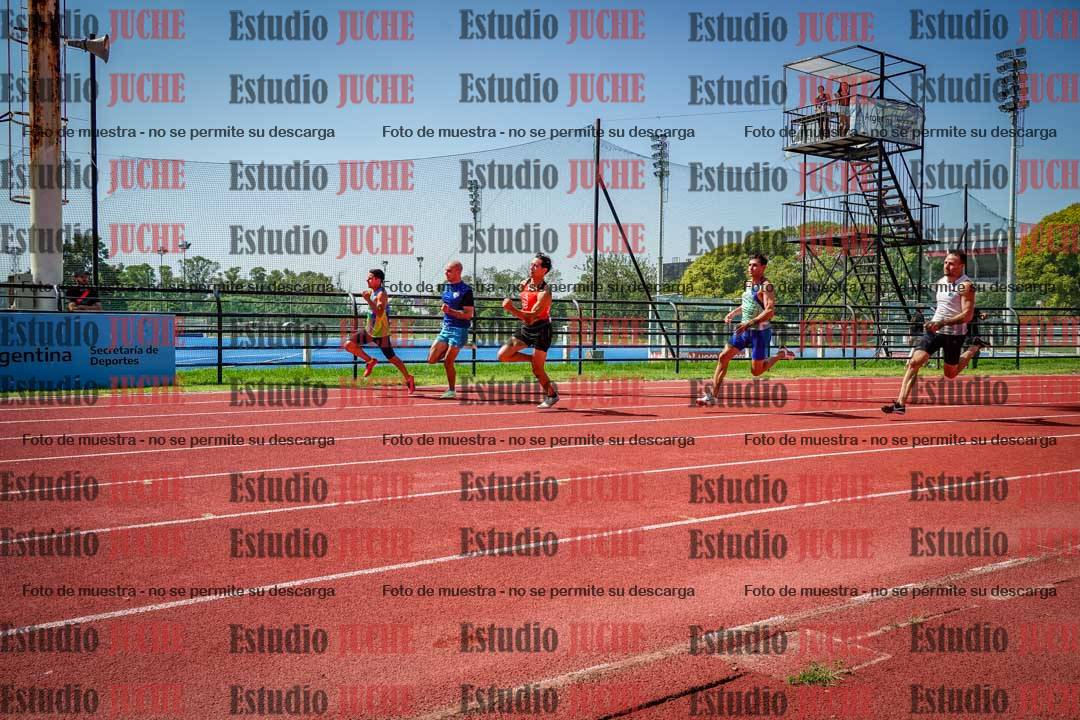 Fotos de los 200 m llanos de varones