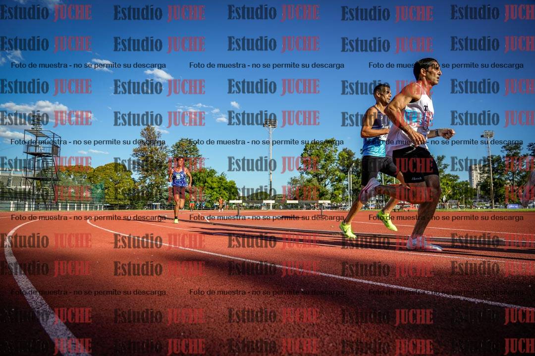 Fotos de los 3000 m llanos de varones