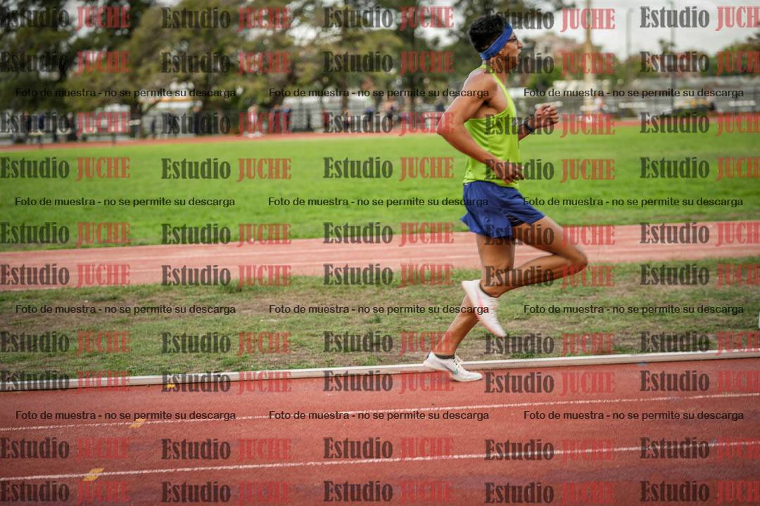Fotos de los 3000 m llanos de varones
