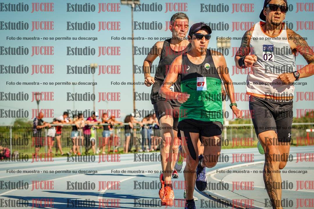Fotos de los 3000 m llanos de varones