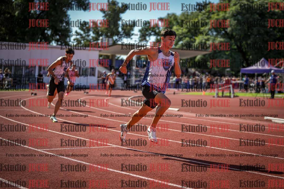 Fotos de los 400 m llanos de varones