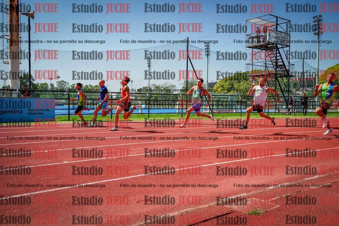 Fotos de los 200 m llanos de varones