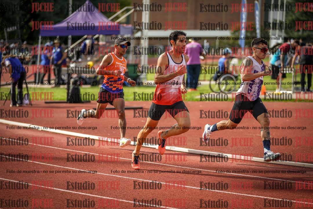 Fotos de los 800 m llanos de varones