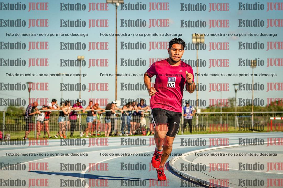 Fotos de los 3000 m llanos de varones