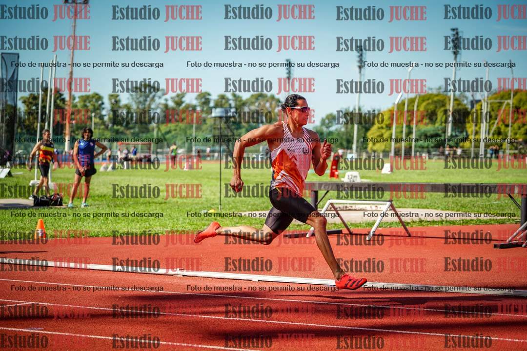 Fotos de los 400 m llanos de varones