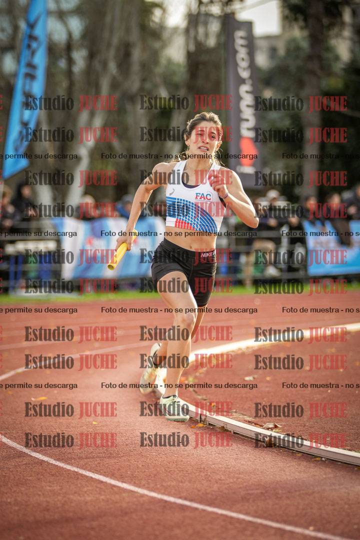 Fotos de las Postas 8x300 m mixta