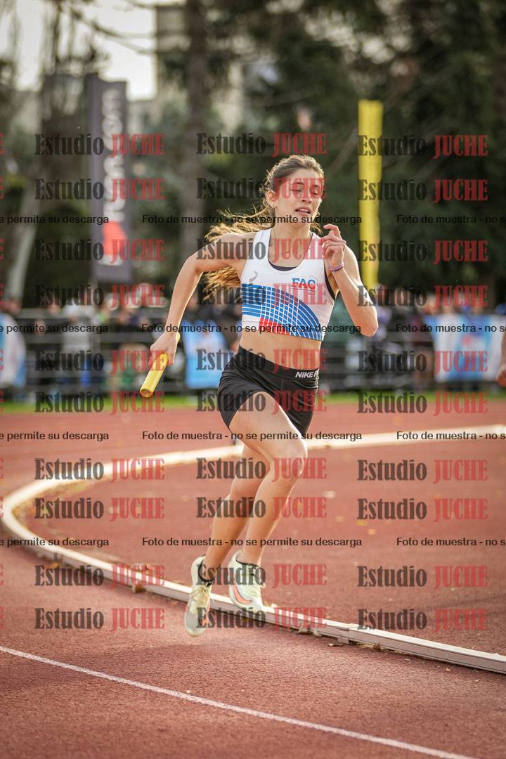 Fotos de las Postas 8x300 m mixta