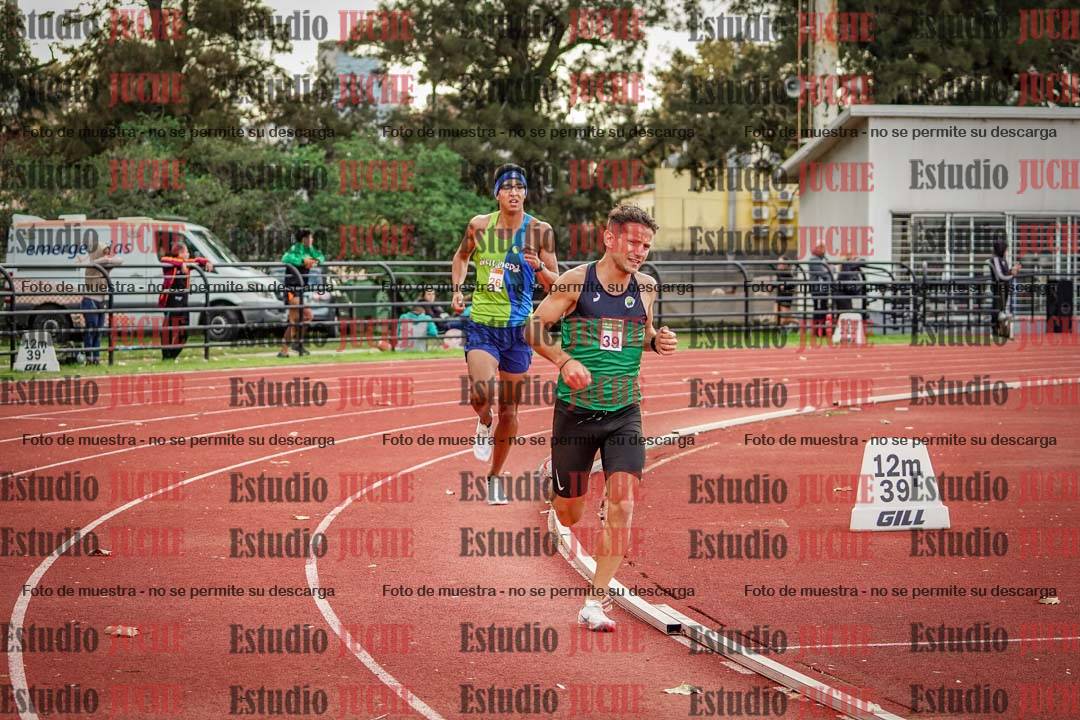 Fotos de los 3000 m llanos de varones