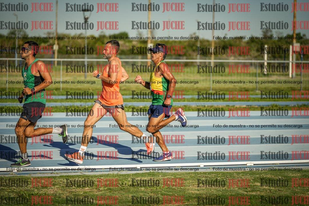 Fotos de los 3000 m llanos de varones