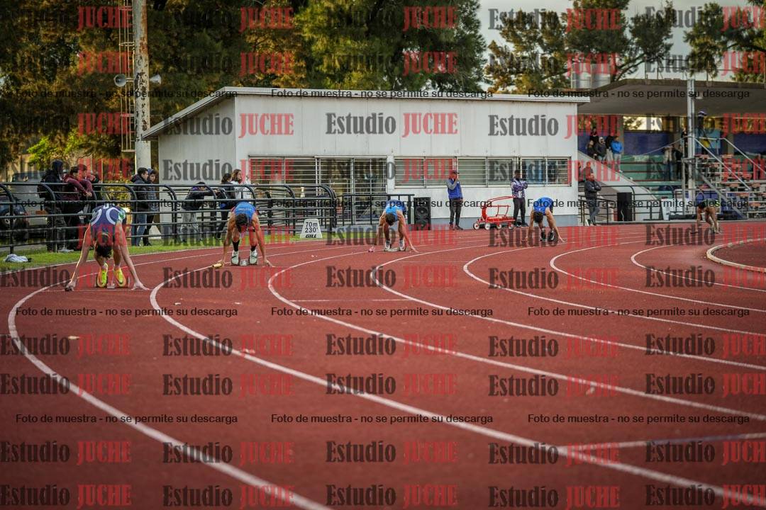 Fotos de las Postas 4x100 m de varones