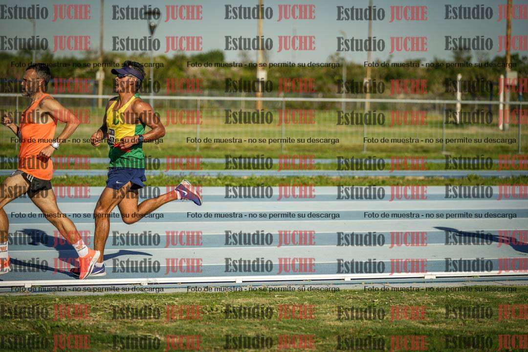 Fotos de los 3000 m llanos de varones