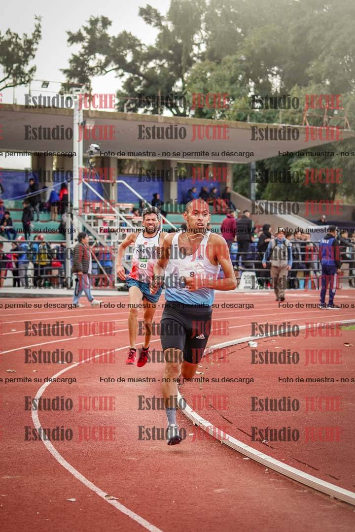 Fotos de los 3000 m llanos de varones