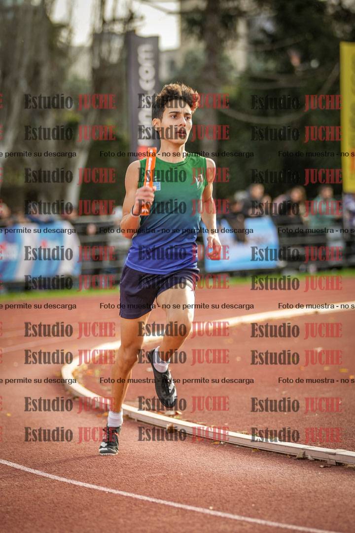 Fotos de las Postas 8x300 m mixta