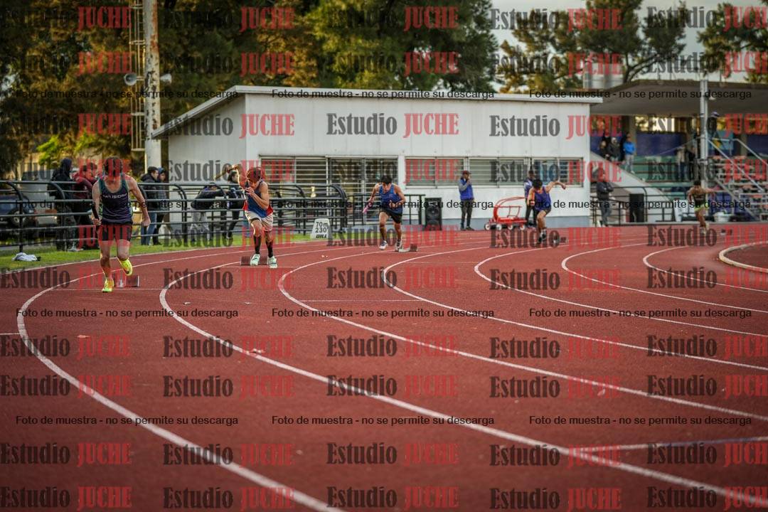 Fotos de las Postas 4x100 m de varones