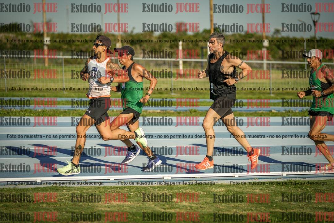 Fotos de los 3000 m llanos de varones