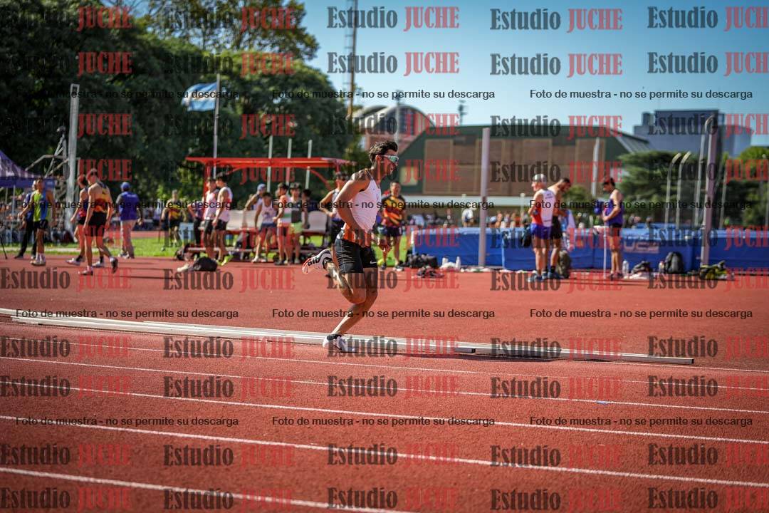 Fotos de los 400 m llanos de varones