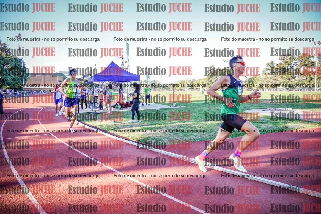 Fotos de los 3000 m llanos de varones