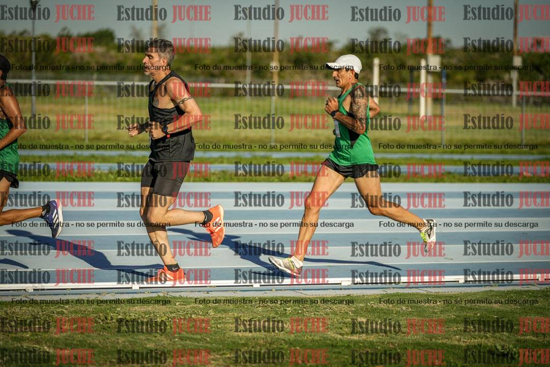 Fotos de los 3000 m llanos de varones