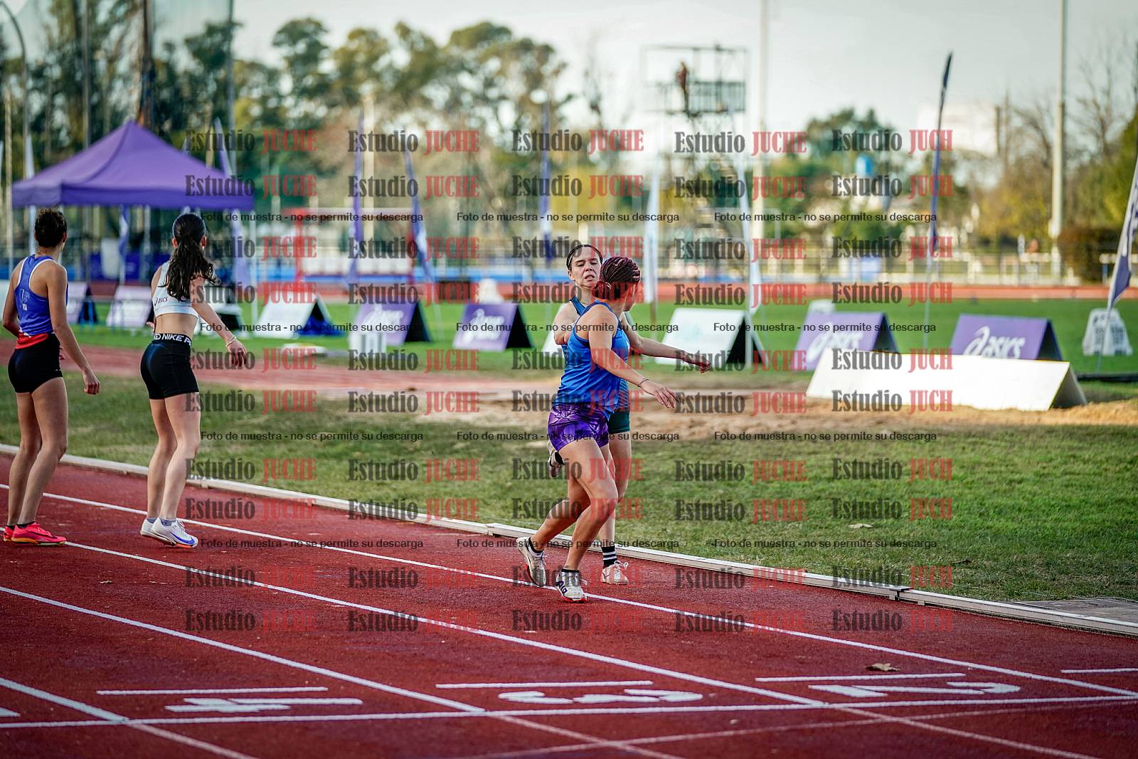 Fotos de las postas 4x400 m de mujeres