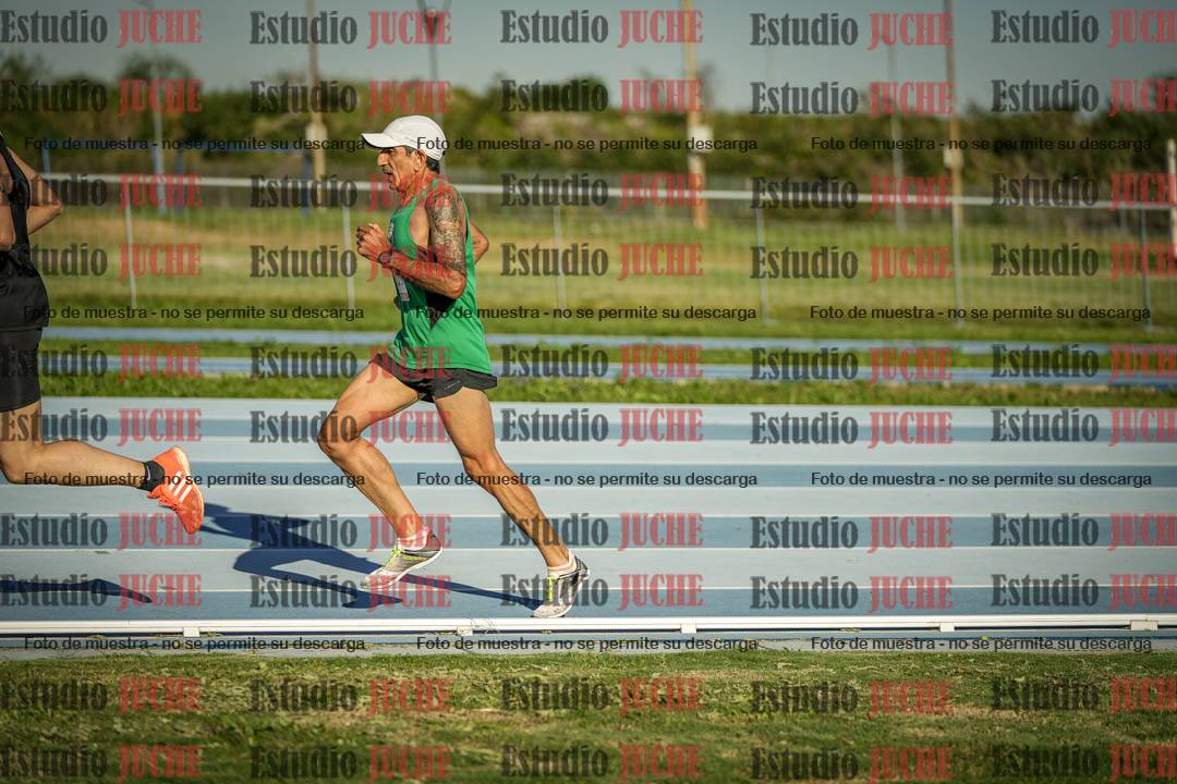 Fotos de los 3000 m llanos de varones