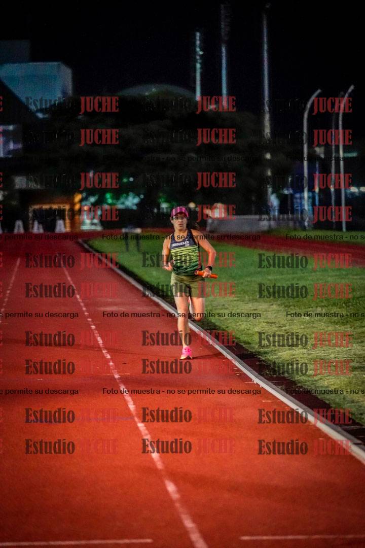 Fotos de las postas 4x400 m mixtas
