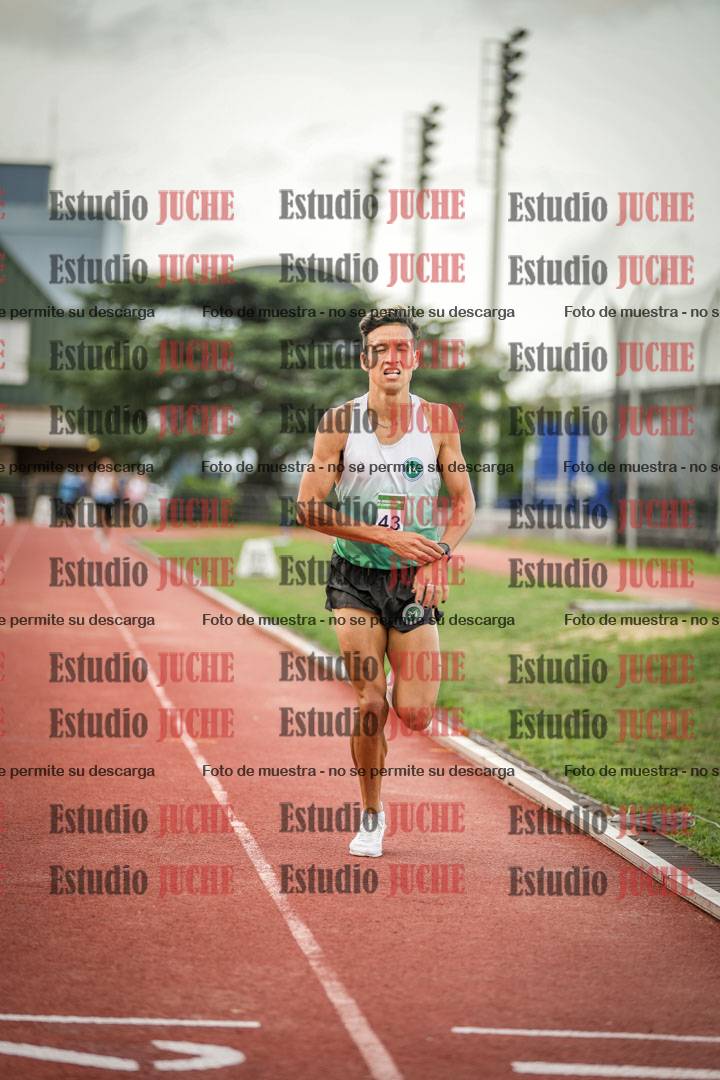 Fotos de los 3000 m llanos de varones