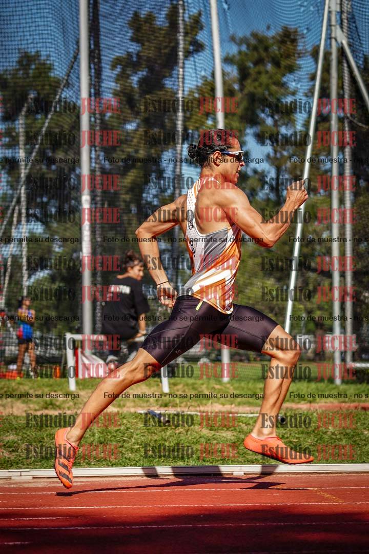 Fotos de los 400 m llanos de varones