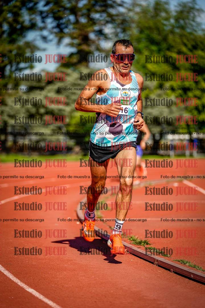 Fotos de los 5000 m llanos de mujeres y varones